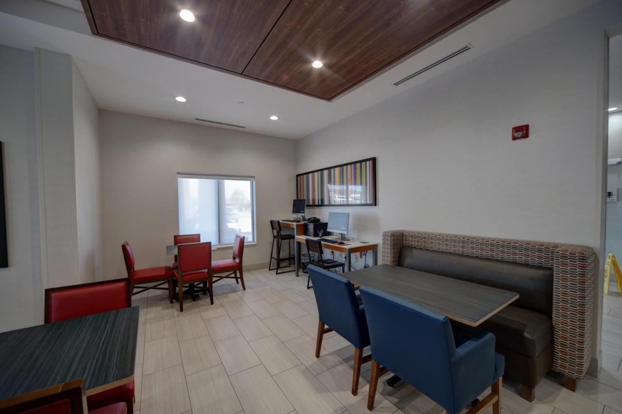 Holiday Inn Express Hotel & Suites Oklahoma City-West Yukon By Ihg Eksteriør bilde